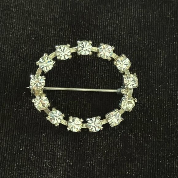 Vintage Austrian Crystal Brooch - Picture 1 of 4